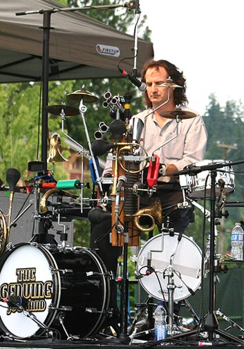 Tony McBride: washboard percussion